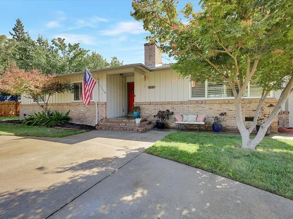 1042 Hillcrest Ave, Yuba City, CA 95991