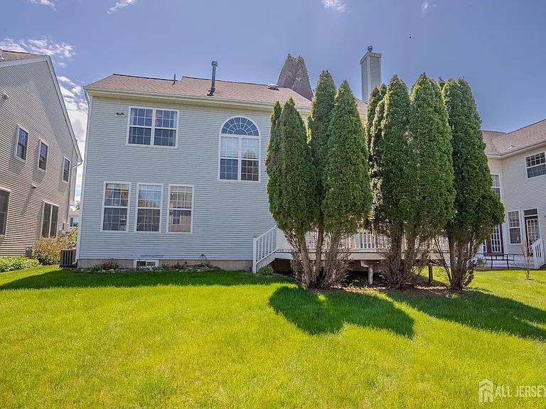 31 Hawthorn Dr — Photo 39