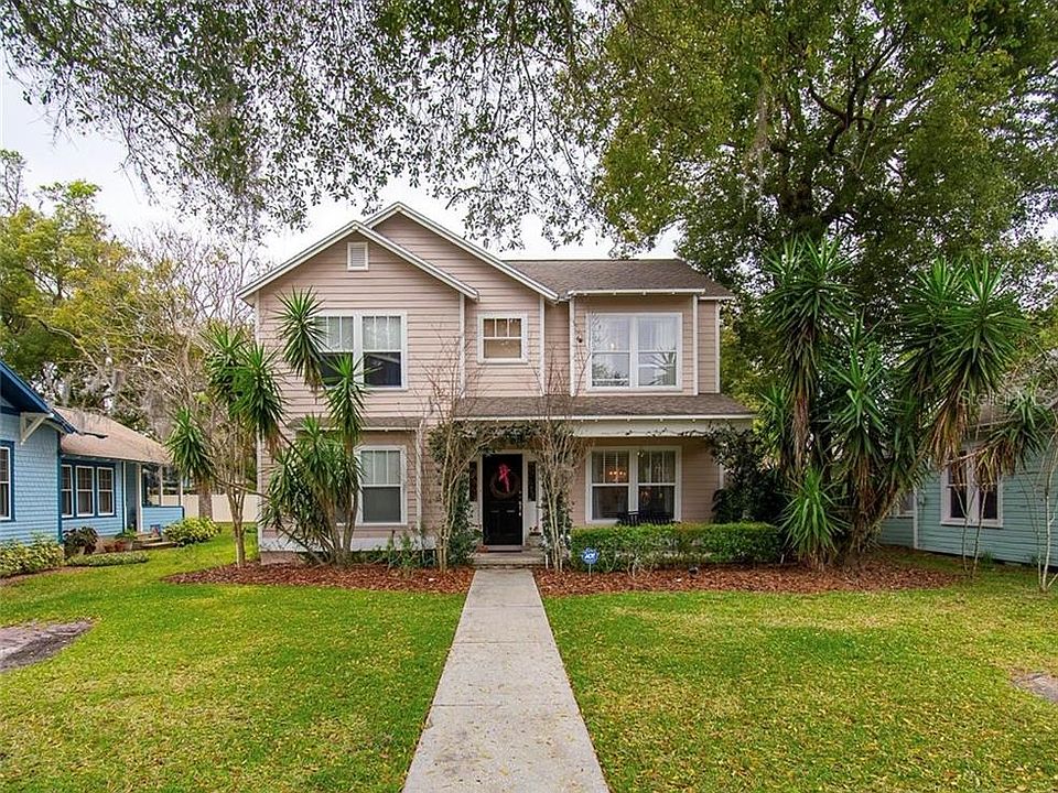 1st image of 827 College Ave