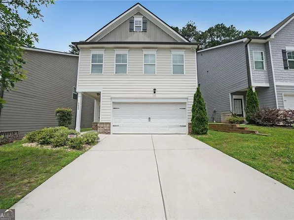 4450 Richmond Ct, Stone Mountain, GA 30083