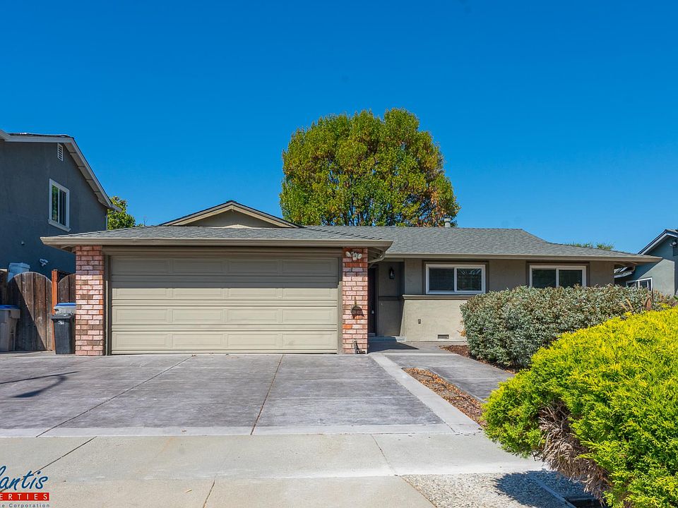 1st image of 489 Safari Dr