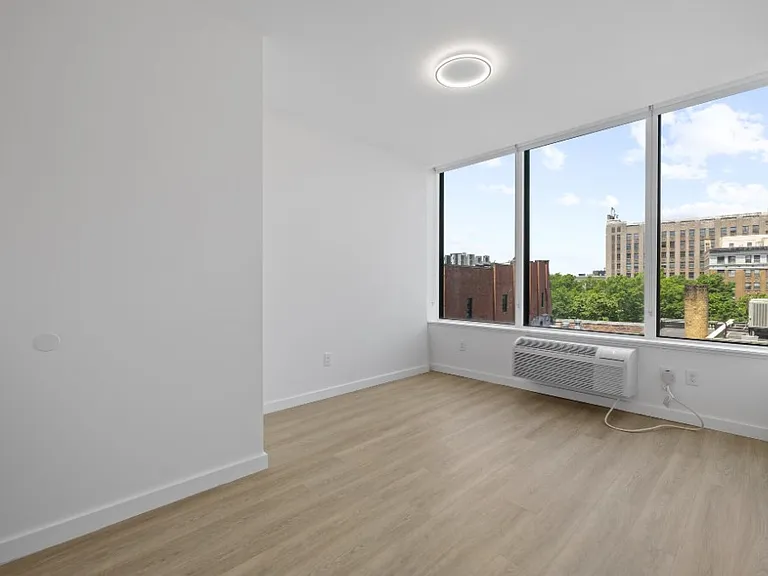 Soundview Apartments — Photo 26