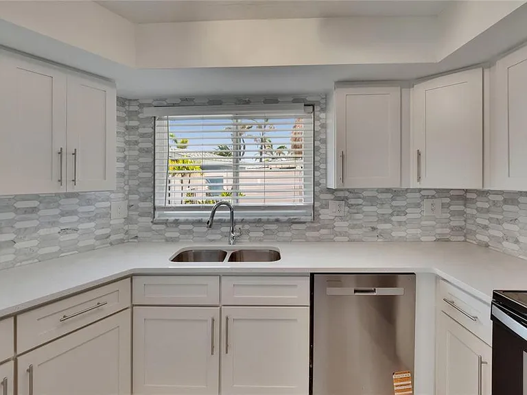 1492 Sea Gull Dr S — Photo 29