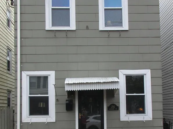 216 Dorrance St, Bristol, PA 19007