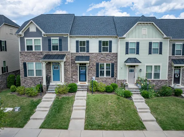 3488 Steamer Dr, Keswick, VA 22947