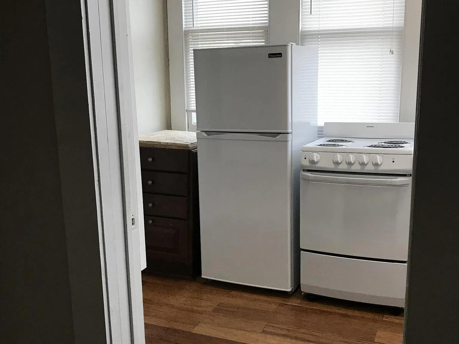 905 20th St — Photo 4