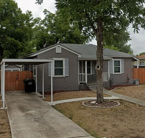 208 Westminster Ave Photo 1
