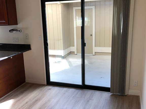 4th image of 818 Juno Ln #1