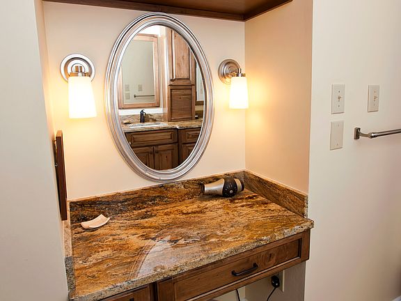 MASTER BATH EXTRA VANITY