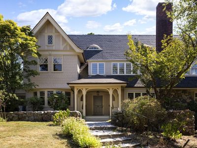 476 Heath St, Brookline, MA, 02467