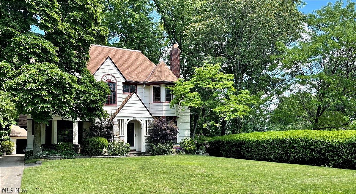 357 Bratenahl Rd, Bratenahl, OH 44108 Zillow