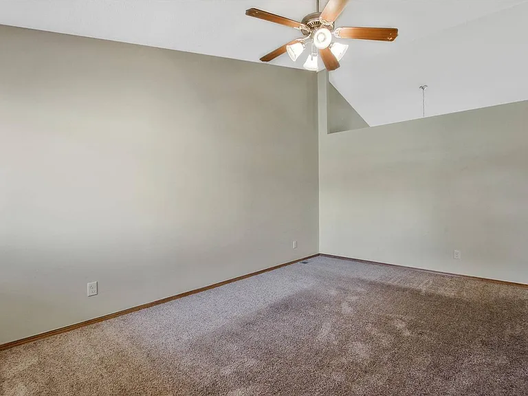 Lakeside Townhomes — Photo 11