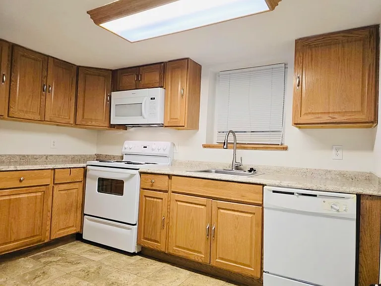 600 Pacific Ave #C103 — Photo 10