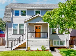 2435 SE Taggart St, Portland, OR 97202