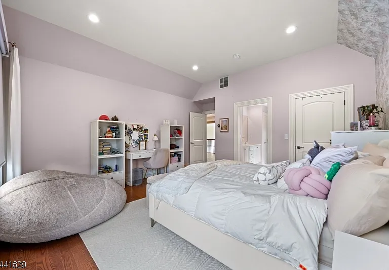 15 Adams Way — Photo 35