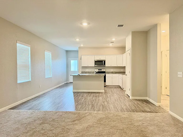 19505 Cloudy Bay Dr — Photo 6