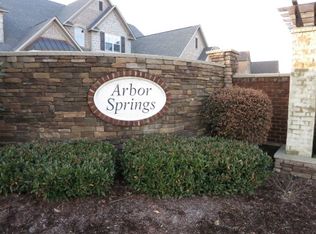 38 Arbor Ridge Cv, Jackson, TN 38305