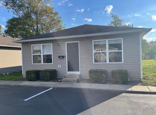 885 W Clinton St, Danville, IN 46122