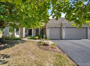 0S461 Preston Cir, Geneva, IL 60134