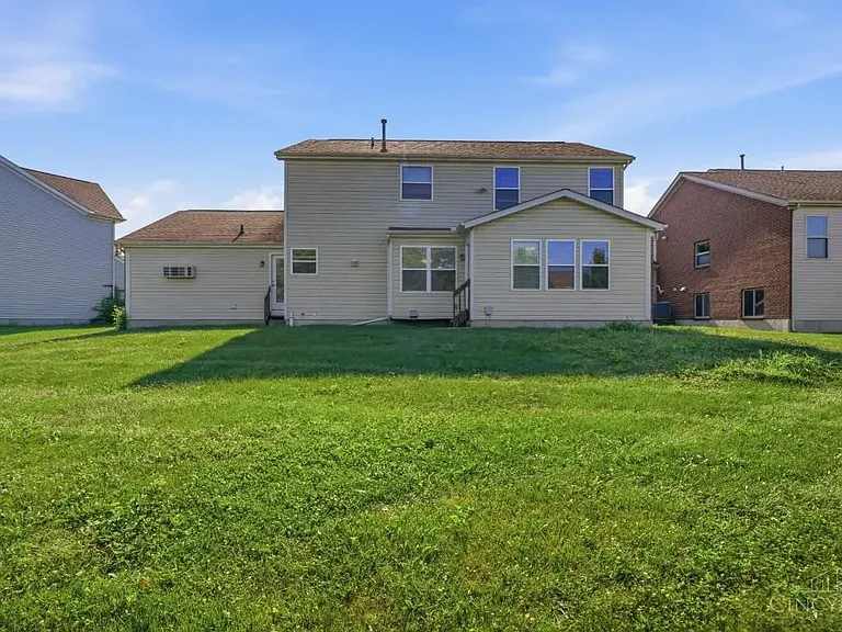 6672 Westminster Ct — Photo 32