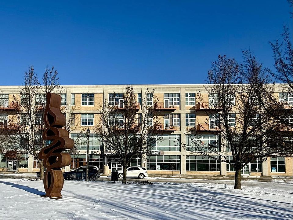 1st image of 705 Village Green WAY #305