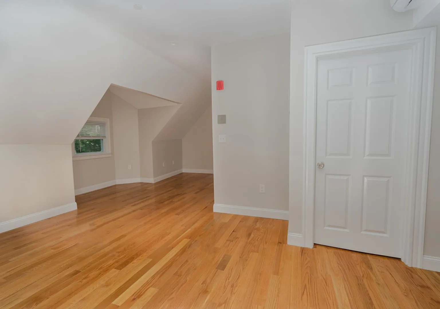 11 Park St — Photo 3