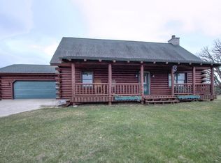 W4707 Bluff Rd, East Troy, WI 53120