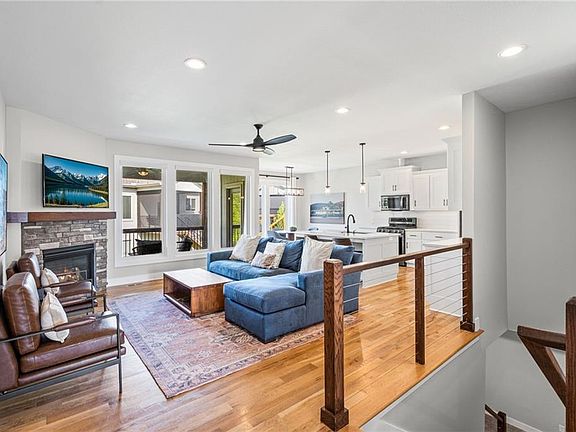 5th image of 4910 NW Ridgewood Ct