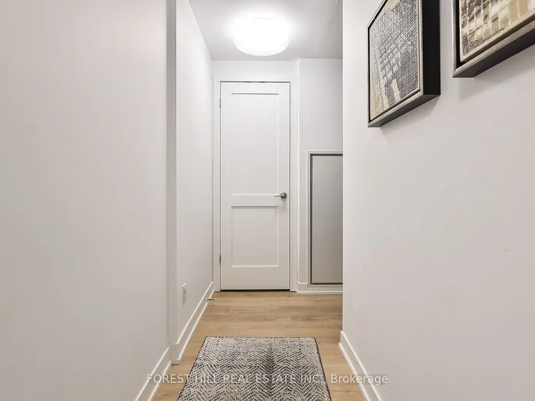 95 Bathurst St #522 — Photo 3