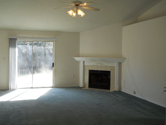 Living Room_03042015