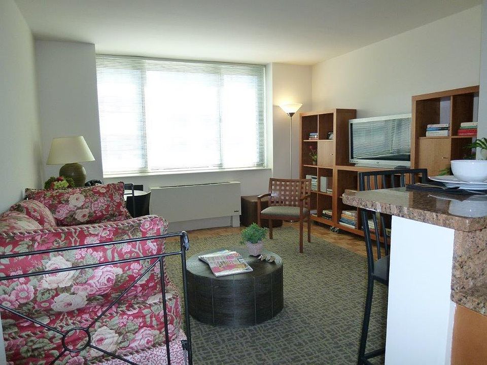 1st image of 1500 Lexington Ave APT 9c