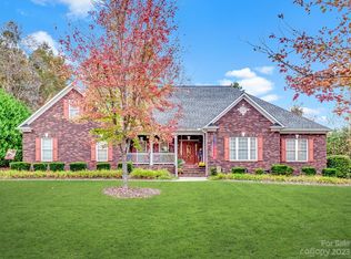 1016 Wood Creek Cir, China Grove, NC 28023