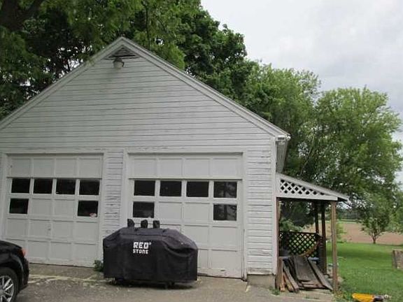 5th image of 4306 Ridge Rd