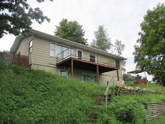 3rd image of 1460 Edgewater Blvd