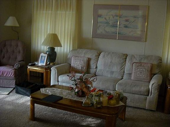 5th image of 36 Sea Fern Dr