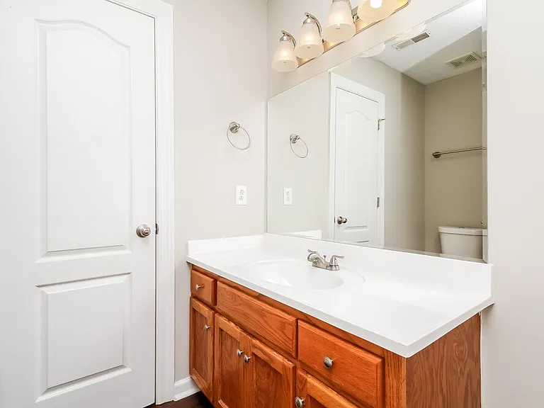 1754 Lucille Ln — Photo 14