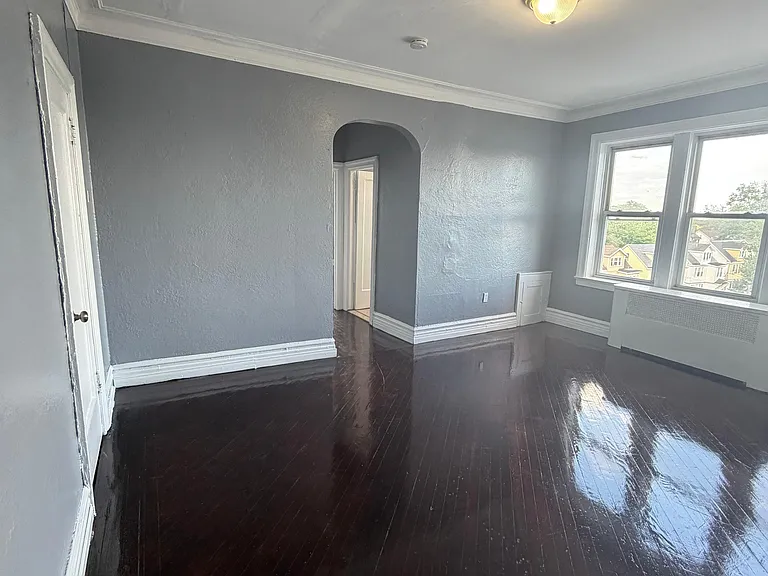 160 Grumman Ave #506 — Photo 7