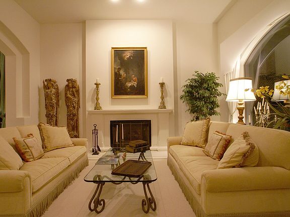 Conversation Area w Fireplace