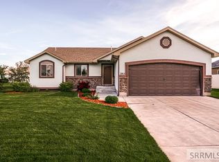 390 Chateau Dr, Idaho Falls, ID 83404