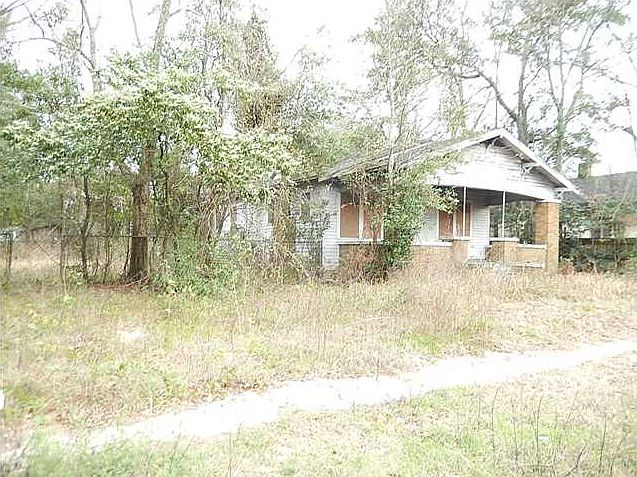 2nd image of 805 S Washington Ave