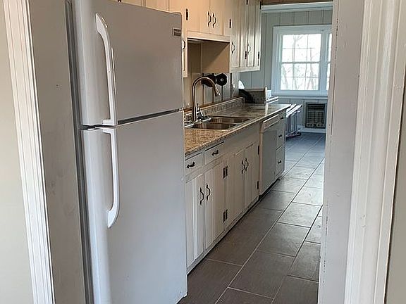 4th image of 705 Cabell Dr