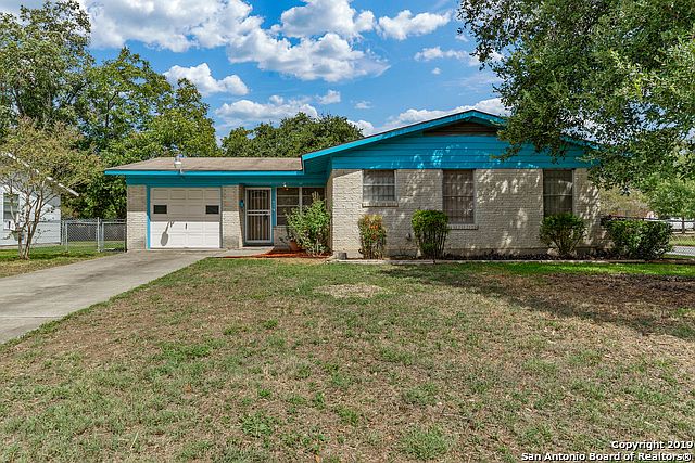 1st image of 4719 Wycliff Dr