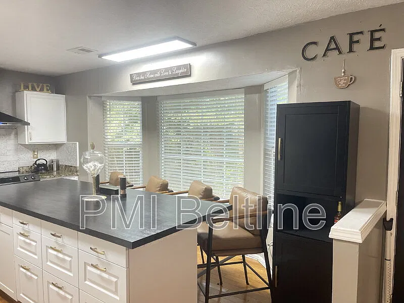 4 bed, 3.5 bath, $2,885 — Photo 4