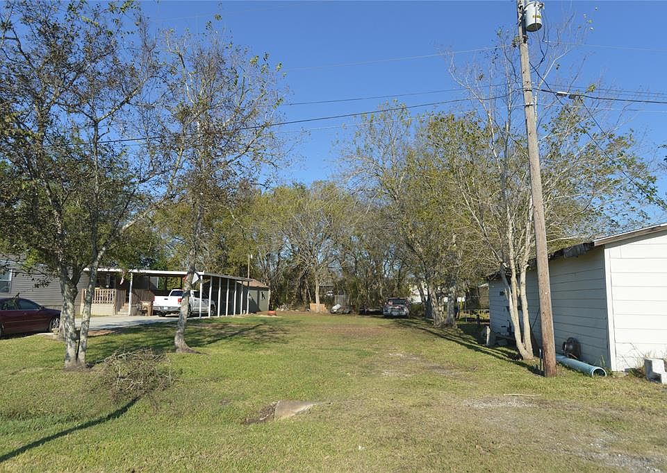 1st image of 1813 Avenue F
