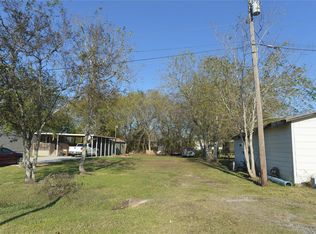 1813 Avenue F, Dickinson, TX 77539