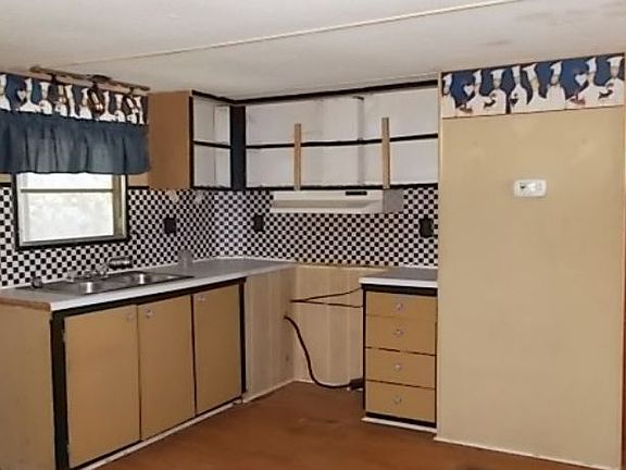 3rd image of 413 Mount Piney Ave NE #680