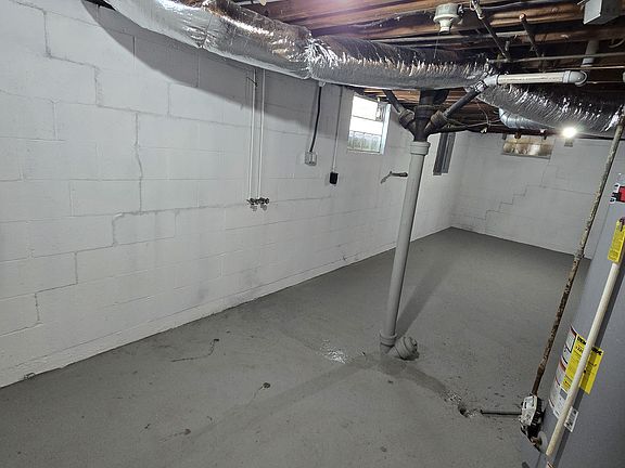 5th image of 2767 Azelda St