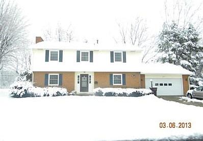 2nd image of 977 Meadow Ln