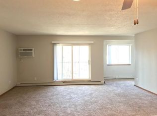 1219 Taylor St, Shakopee, MN 55379