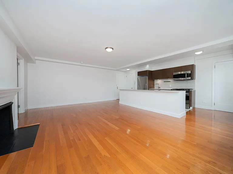 400 E 57th St #16P — Photo 4